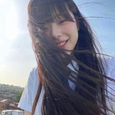 布兰卡和弹吉他的人